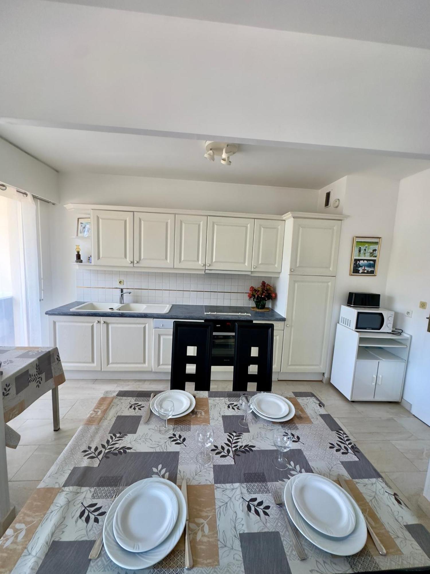 Appartement 2 Pieces Cavalaire Sur Mer 60M2 Eksteriør billede